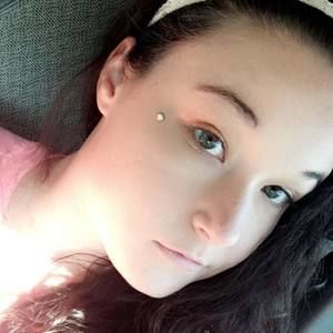 Meet your Posher, Carly